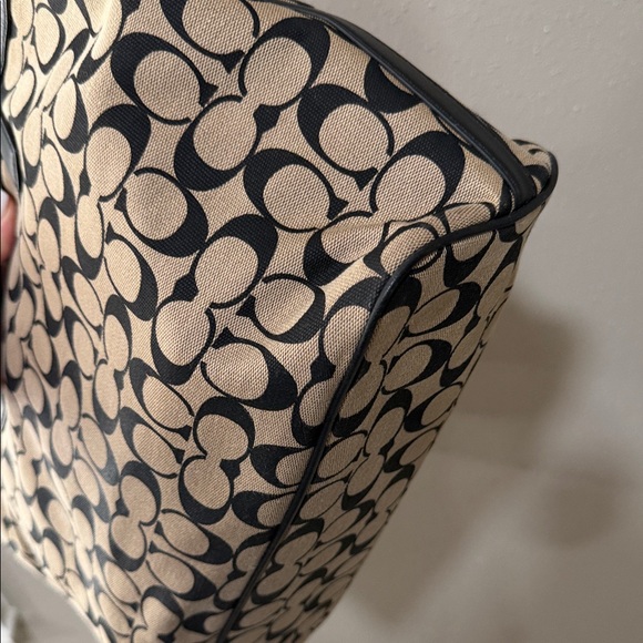 Coach Signature Canvas Zip Top Tote Black/Kahki Red Interior - Picture 6 of 14